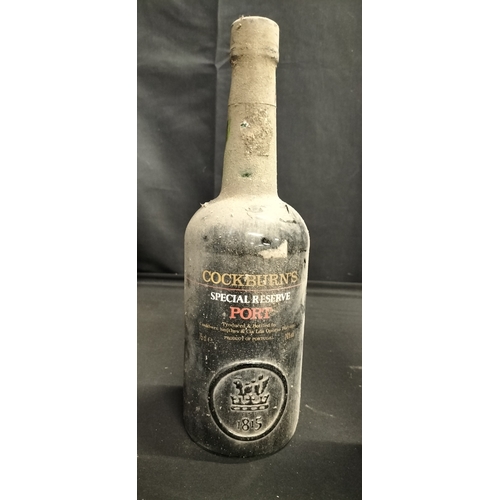 186 - 75cl unopened bottle of Cockburn's Special Reserve port