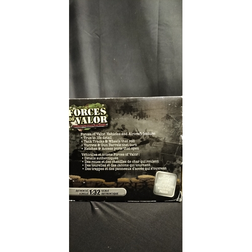 210 - Boxed Forces of Valor 1.32 scale model U.K. Infantry Tank. El-Alamein 1942.