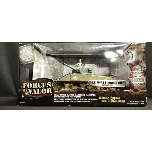 211 - Boxed Forces of Valor 1.32 Scale Model U.S. M4A3 Sherman Tank Normandy 1944.