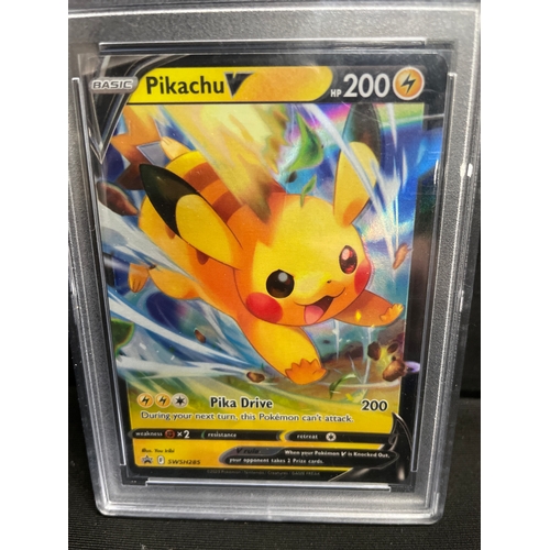 77 - Pokémon Pikachu V graded holographic Trading by card graded 8