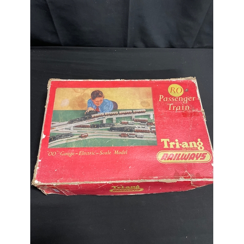 108 - Vintage Tri-ang OO GAUGE Train set