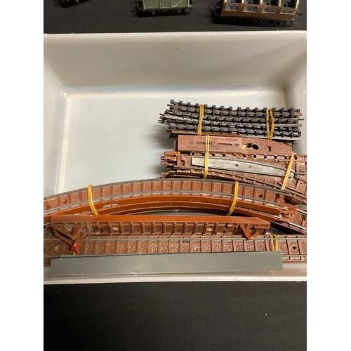 110 - Vintage Tri-ang Train carriages & track