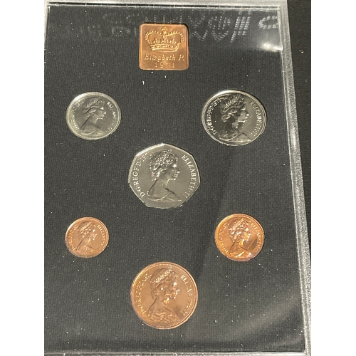 130 - Decimal coinage of Great Britain and Northern Ireland 1971