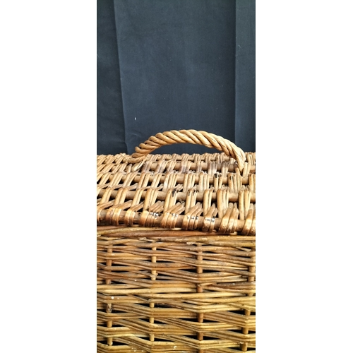 182 - Large wicker basket with lid measures approx H 34 x W 51 cm