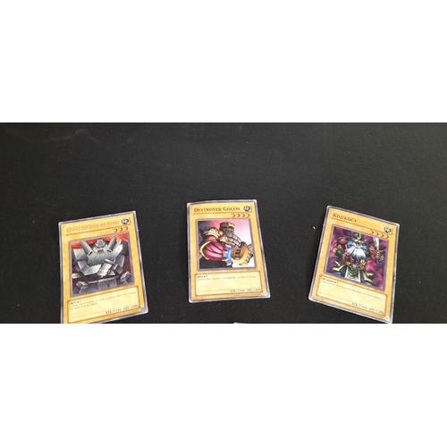 190 - 17 Vintage 1996 Yu-Gi-Oh cards