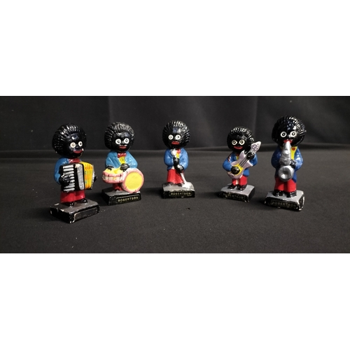 113 - Five Robertson jam band figures