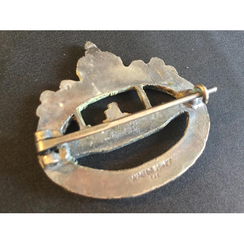 130 - WW1 IMPERIAL GERMAN U-BOAT SUBMARINE PATTERN BADGE WITH MAKERS MARKER ON REVERSE SIDE WITH ORIGINAL ... 