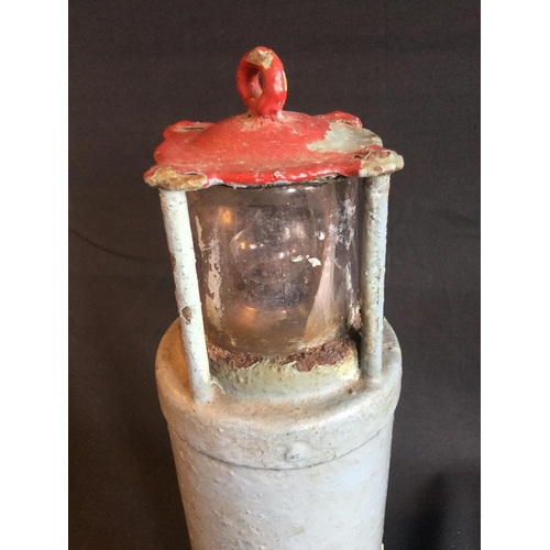 163 - WW2 D-DAY FOUND IN NORMANDY FRANCE NAVY COMMANDO BEACH LANTERN CONDITION AS SHOWN