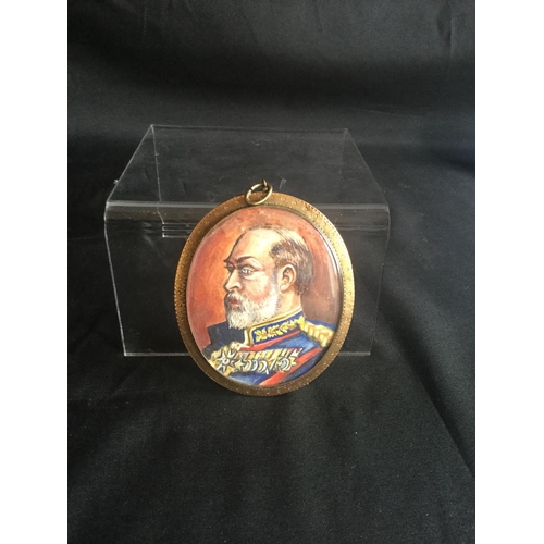 182 - A CIRCA 1901 MINIATURE OIL ON CARD OF KING EDWARD VII