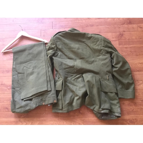 47 - ORIGINAL TWO PART WW2 EAST SURREY OFFICERS UNIFORM AND TROUSERS