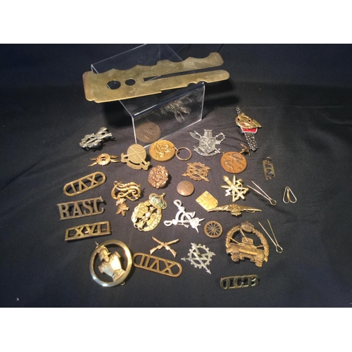 48 - COLLECTION OF VARIOUS WW2 AND POST WAR CAP BADGES