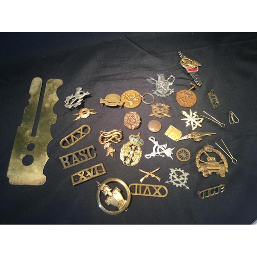 48 - COLLECTION OF VARIOUS WW2 AND POST WAR CAP BADGES