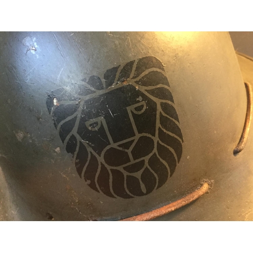 49 - UNUSUAL WW2 1941 ZUCKERMAN FACTORY ARP HELMET WITH ORIGINAL LION DECAL DATED INSIDE 41 WITH LINER AN... 