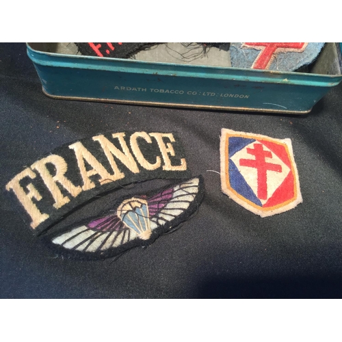 5 - BEAUTIFUL SET OF 8 FREE FRENCH AIRBORNE AND RESISTANCE CLOTH PATCHES WITH TIN. WW2.