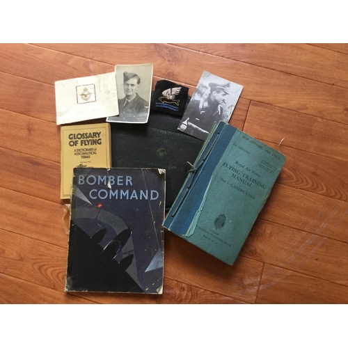 60 - RAF COLLECTION OF PILOT ITEMS TO INCLUDE WW2 BOOKS AND SOME OTHER ITEMS, PATCHES ETC.