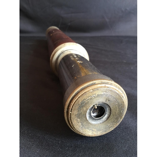 91 - RARE ORIGINAL WW2 LEE ENFIELD SNIPERS SPOTTERS CANADIAN DRAW TELESCOPE WITH 
BROAD ARROW MARKS PATTE... 