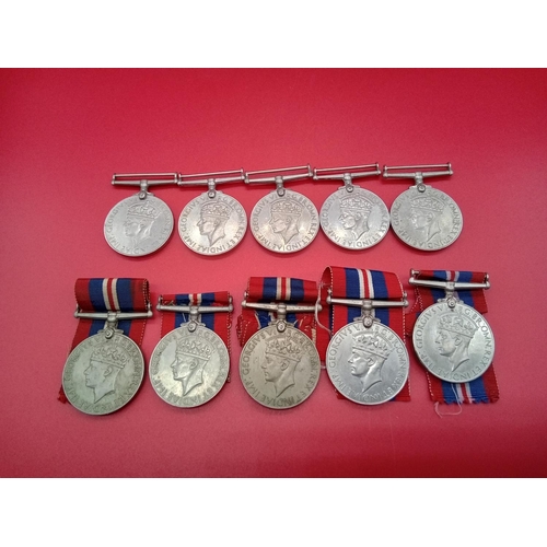 109 - 10 x 1939 - 1945 WW2 Medals