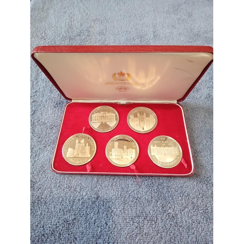 174 - 1 cased nickel silver 5 coin set