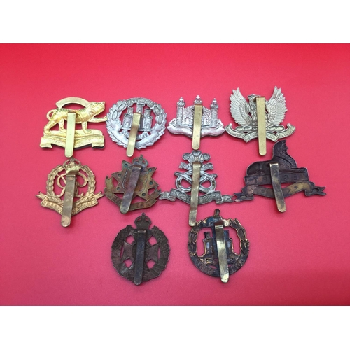 32 - Collection 10 of military cap badges