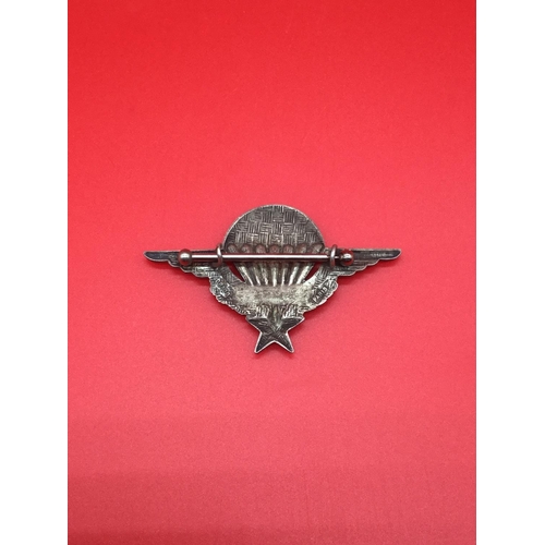 9 - Post WW2 French paratrooper military badge