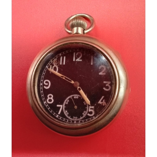 90 - Air Ministry pocket watch in holder GE/50 16361/41 (untested), GS/TP WW2 ground forces pocket watch ... 