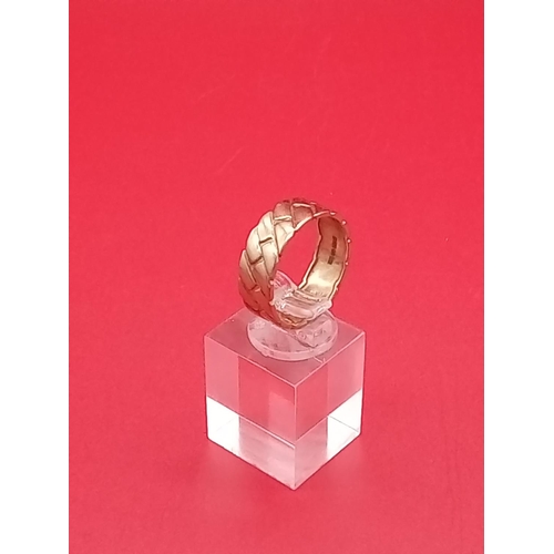 17 - 9ct gold mens ring 4.4 grams