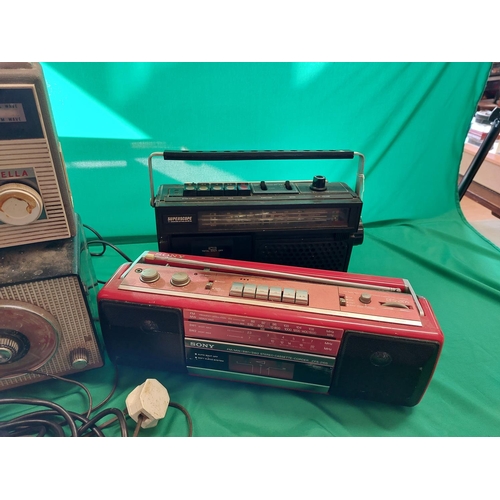 85 - 5 vintage radios and a vintage microphone