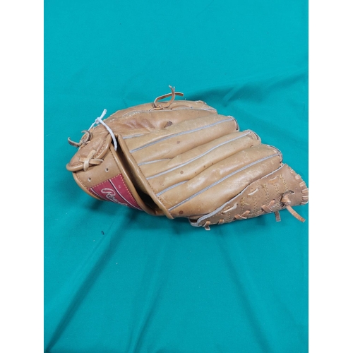 106 - Leather American Baseball glove by Rawlings