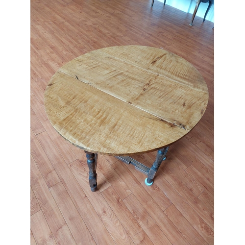 140 - Antique small drop leaf table