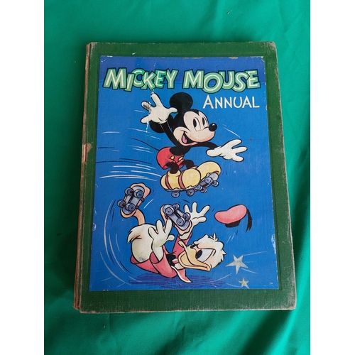 149 - 3 x vintage mickey mouse annuals