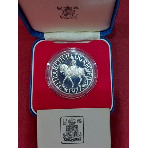 121 - 1977 Silver Jubilee silver proof crown