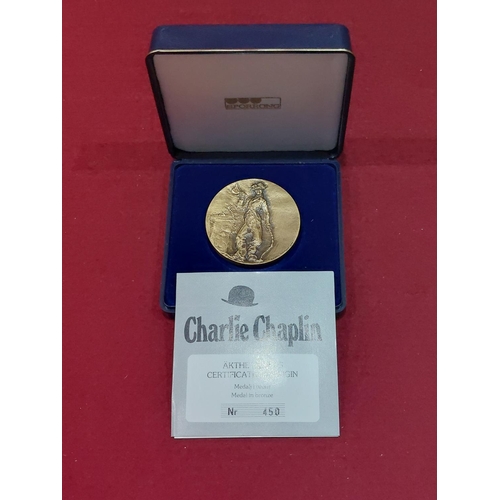 123 - 1978 Charlie Chaplin commemorative bronze medal 2000 issued