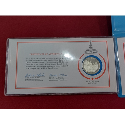 188 - First Day Cover The American Bicentennial 1976 with sterling silver medal