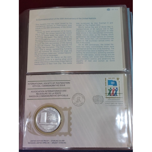 189 - 36 Silver proof medals. International Society of Postmasters Official Commemorative Issue 1975-1977.... 