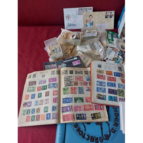 204 - Collection of assorted stamps and albums.