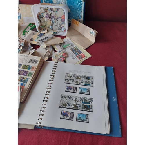 204 - Collection of assorted stamps and albums.