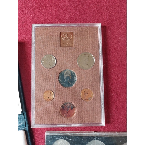 212 - Collection mixed coin sets.