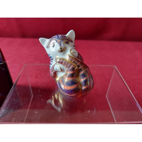 223 - Royal Crown Derby cat paperweight in original box.