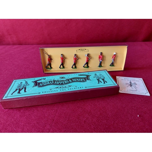 249 - Boxed Britains toy soldiers The Queens Own Madras Sappers and Miners. Excellent condition.