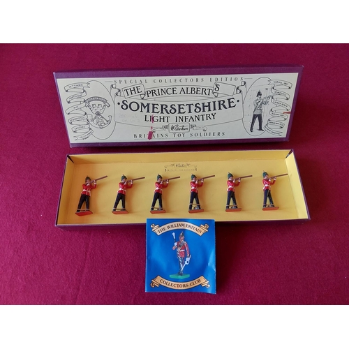 273 - Boxed Britains toy soldiers Somersetshire Light Infantry. Excellent condition.