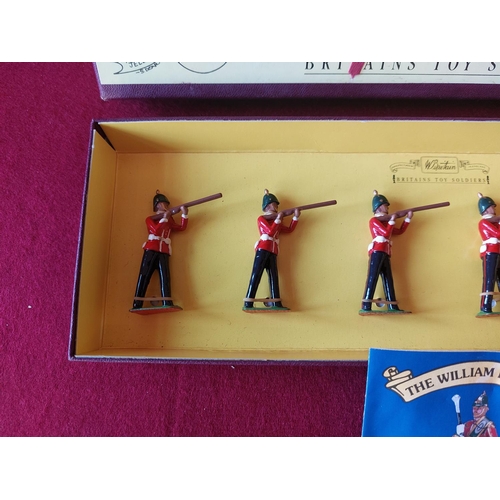 273 - Boxed Britains toy soldiers Somersetshire Light Infantry. Excellent condition.