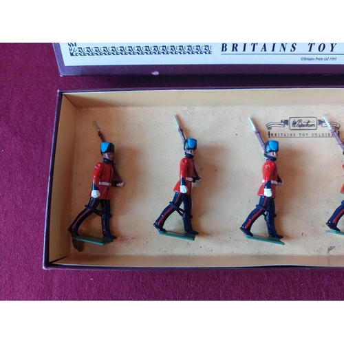 278 - Boxed Britains toy soldiers The Royal Engineers. Excellent condition.