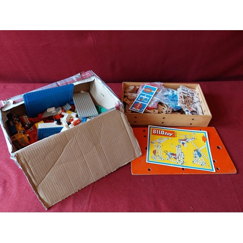 298 - Bilo Construction set and box of Lego.