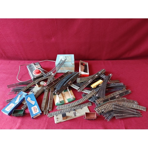 299 - Collection of double O train and track items.