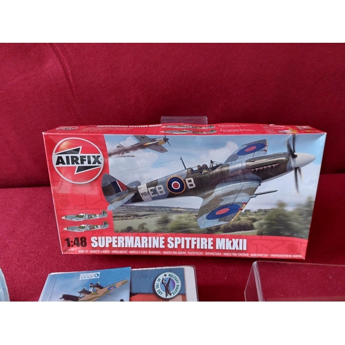 300 - Collection of boxed Airfix kits and Revell.