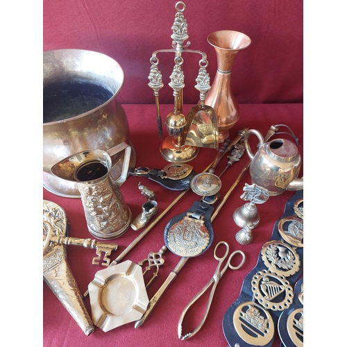 364 - Collection of brass and copper items.