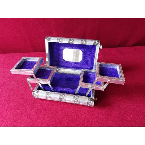 90 - Indian jewellery box silver?