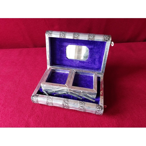 90 - Indian jewellery box silver?