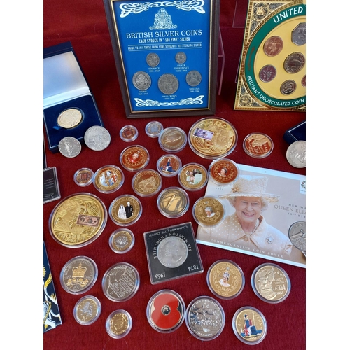 126 - Large collection of mixed coins.