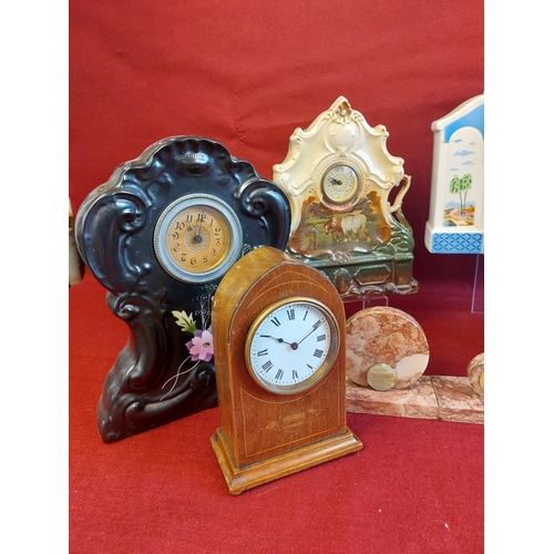 173 - Collection of vintage clocks. A/F